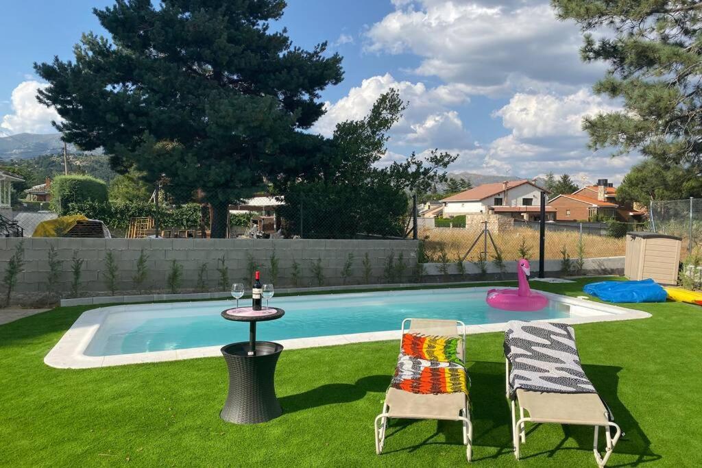 Charming Apartment In Becerril De La Sierra Exteriör bild